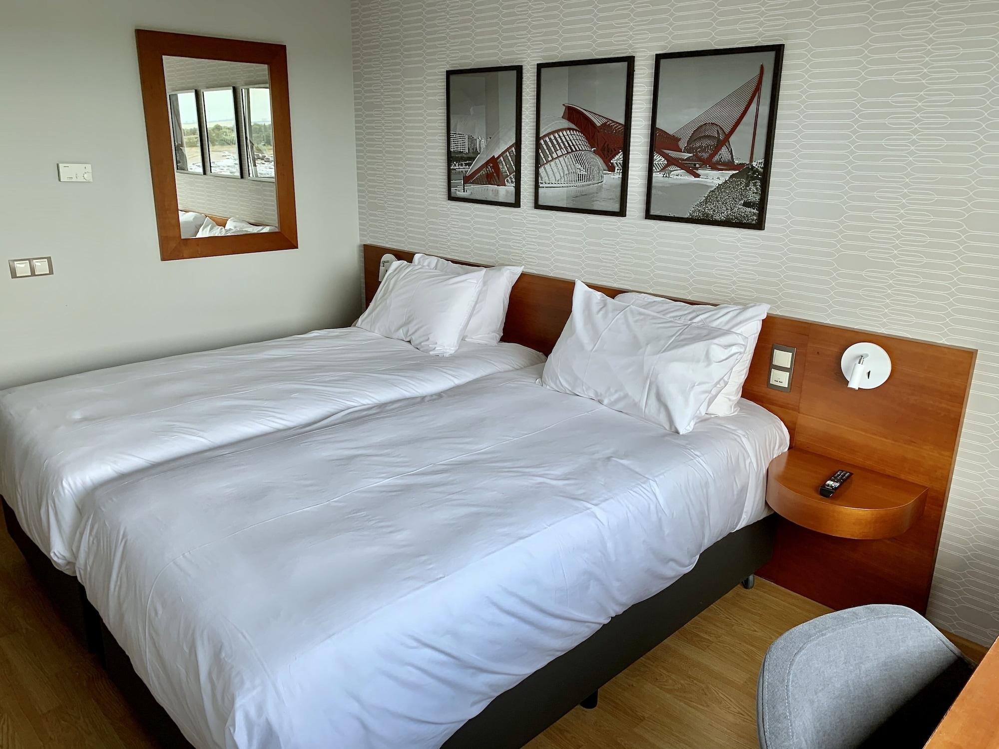 Hotel Ramada By Wyndham Valencia Almussafes