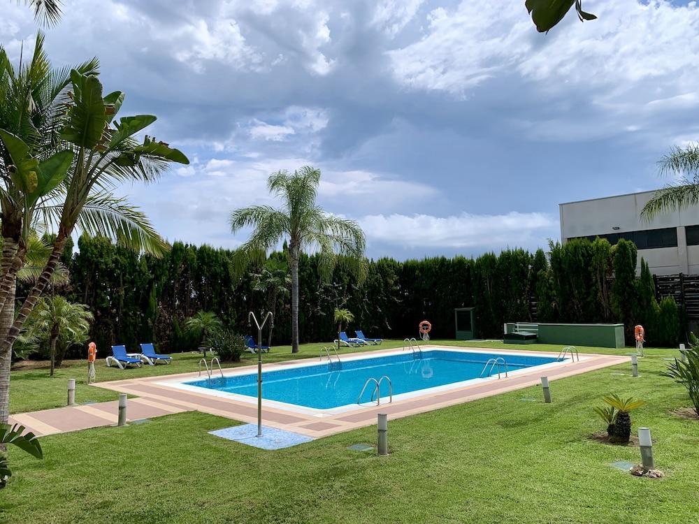 Ramada By Wyndham Valencia