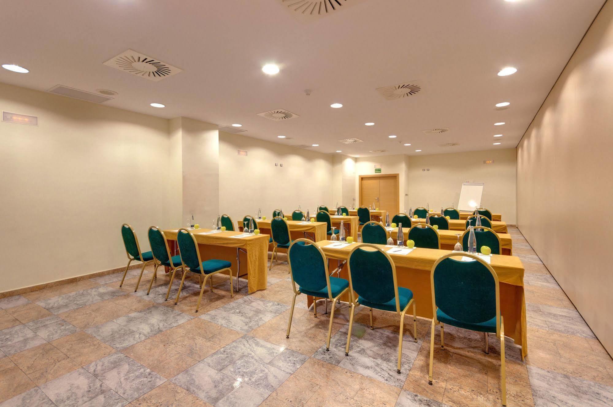 Ramada By Wyndham Valencia