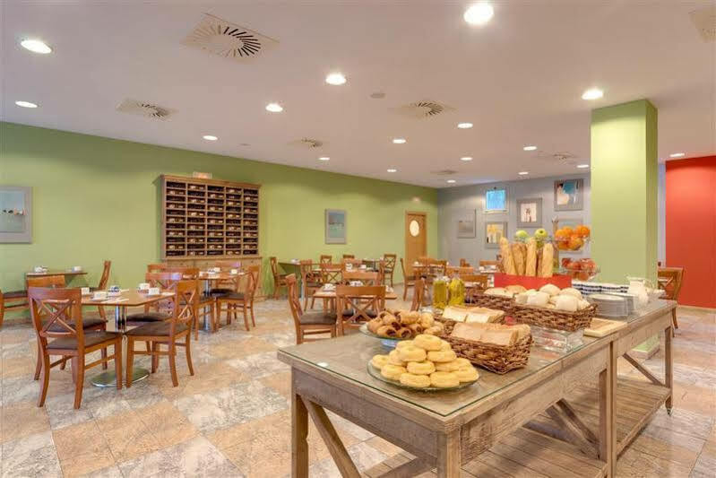 Ramada By Wyndham Valencia Hotel Almussafes